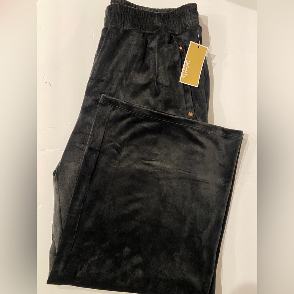 New, Michael Kors women’s velour pants , size Large, black